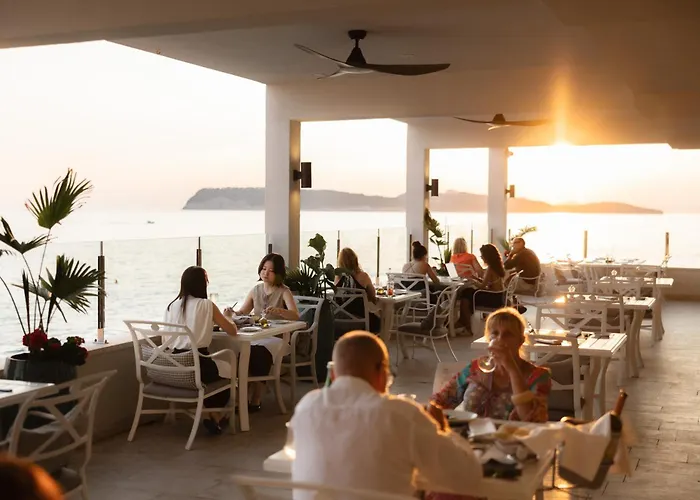Hoteles con Jacuzzi Royal Blue