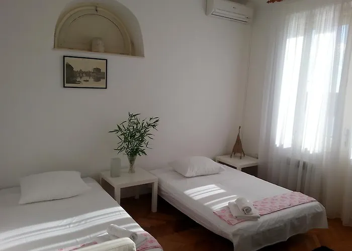 St. Lazarus Room